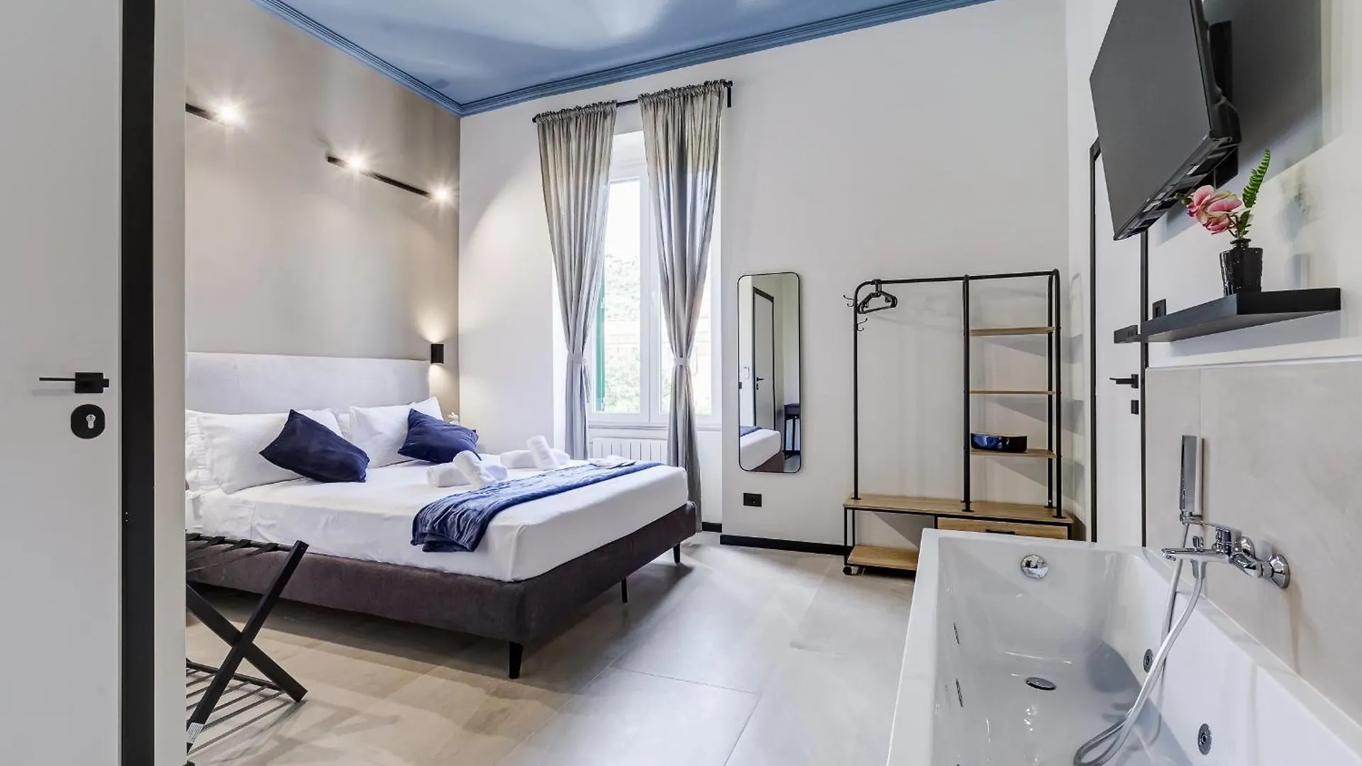 Vivilo Collection - Muggia 21 Suites Roma 0*,  Italia