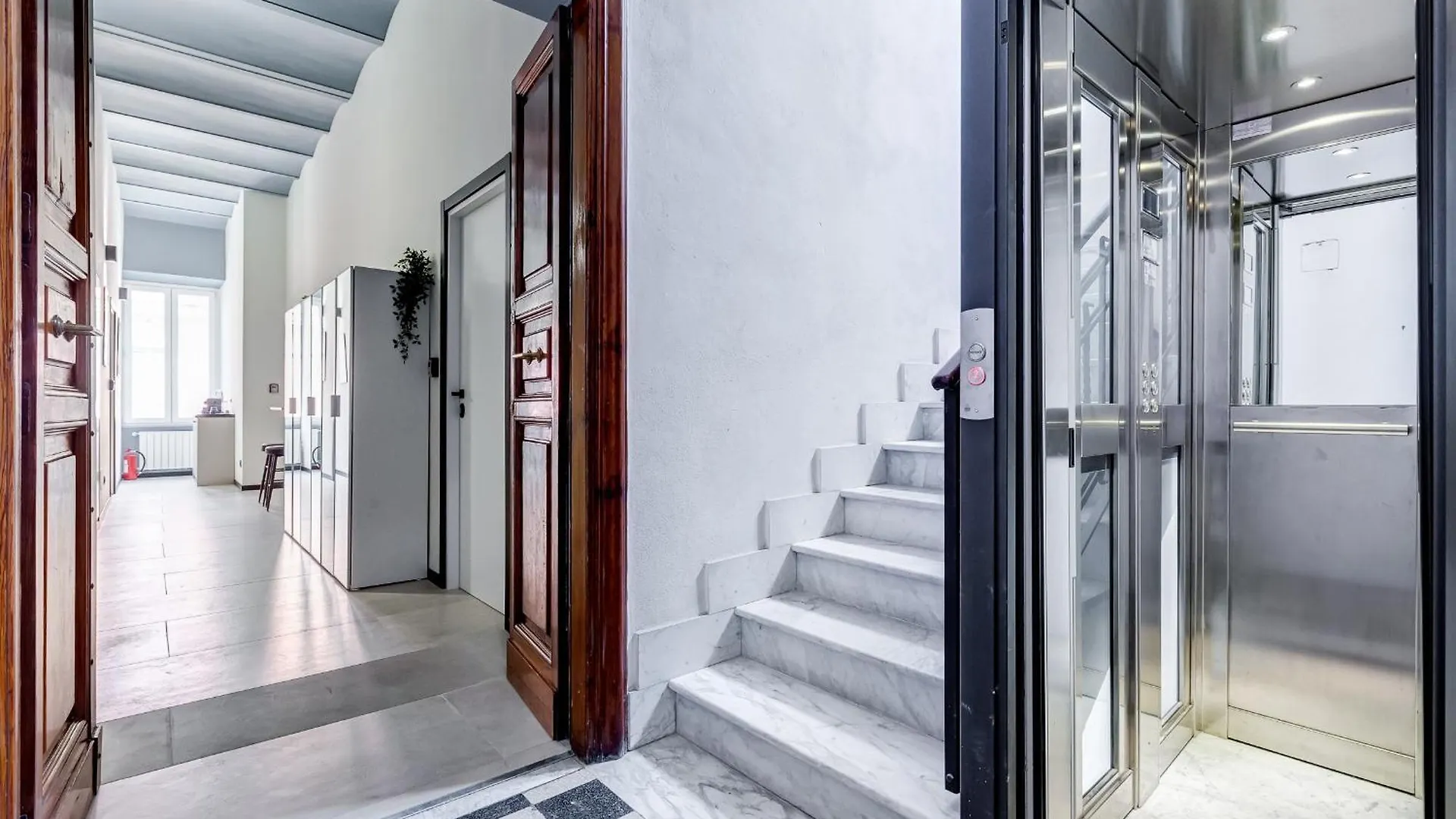 Konukevi Vivilo Collection - Muggia 21 Suites Roma